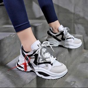 Women sneakers